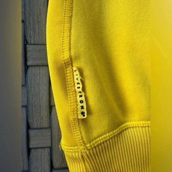 Nike Livestrong Therma-Fit Unisex Hooded Pullover Sweatshirt Size Small Yellow - Picture 6 of 13